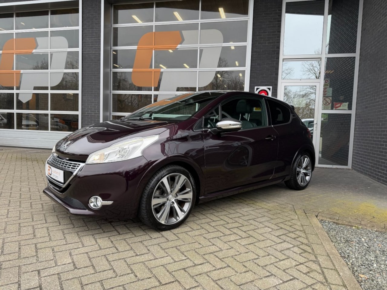 Peugeot 208 - 1.6 THP XY Leer - stoelverw - panno. - AutoWereld.nl