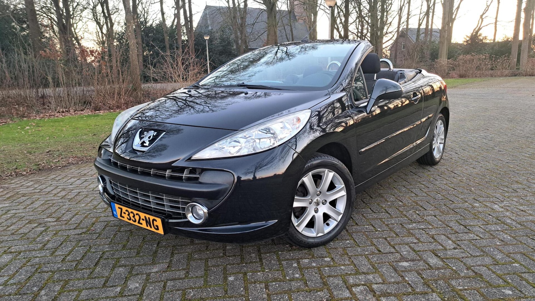 Peugeot 207 CC - 1.6 VTi Sport Pack LM-VELGEN AIRCO MF-STUUR - AutoWereld.nl
