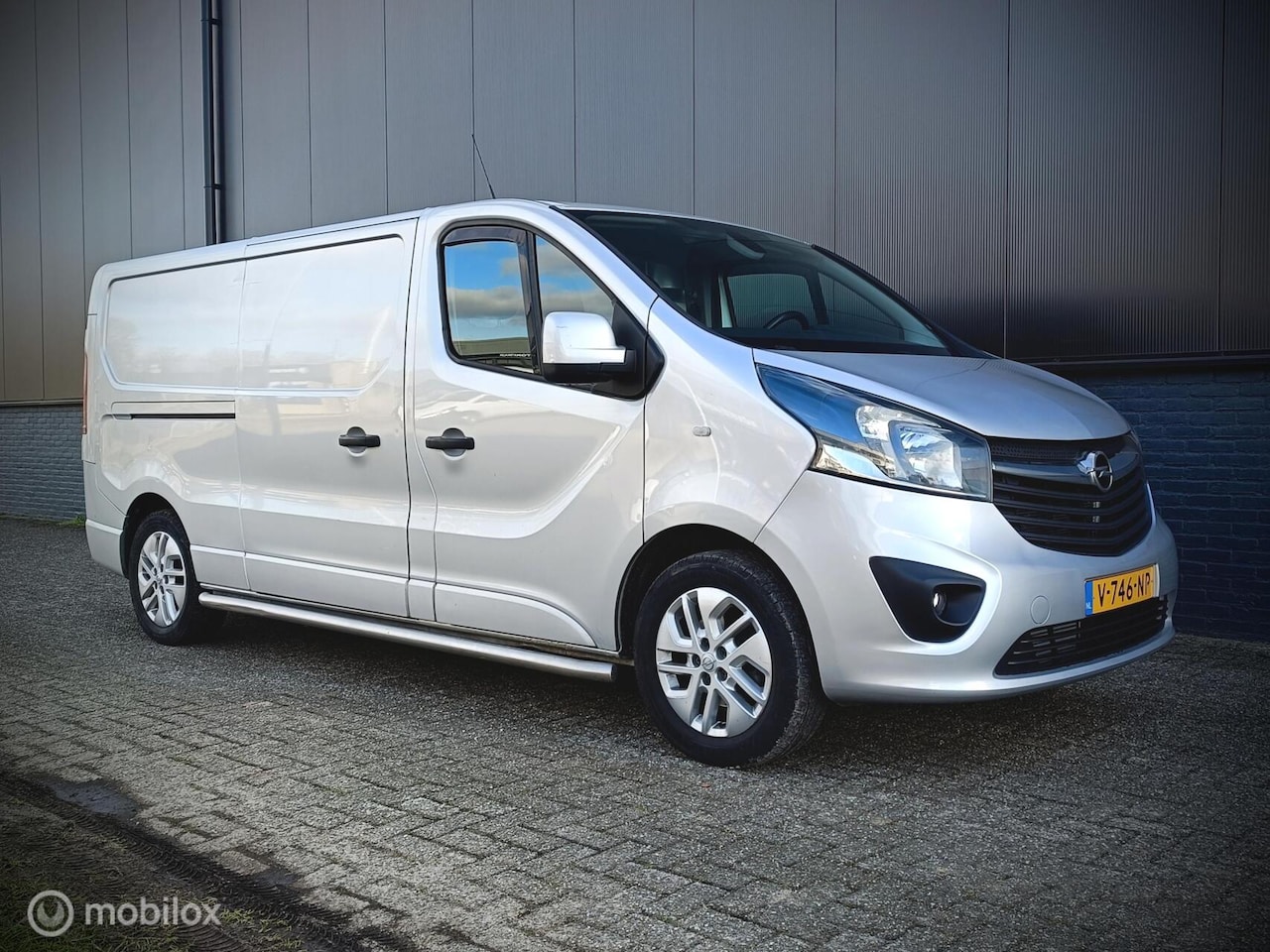 Opel Vivaro - bestel 1.6 CDTI L2H1 Sport CRUISE NAVI TREKHAAK PDC GROTE BEURT NW APK - AutoWereld.nl