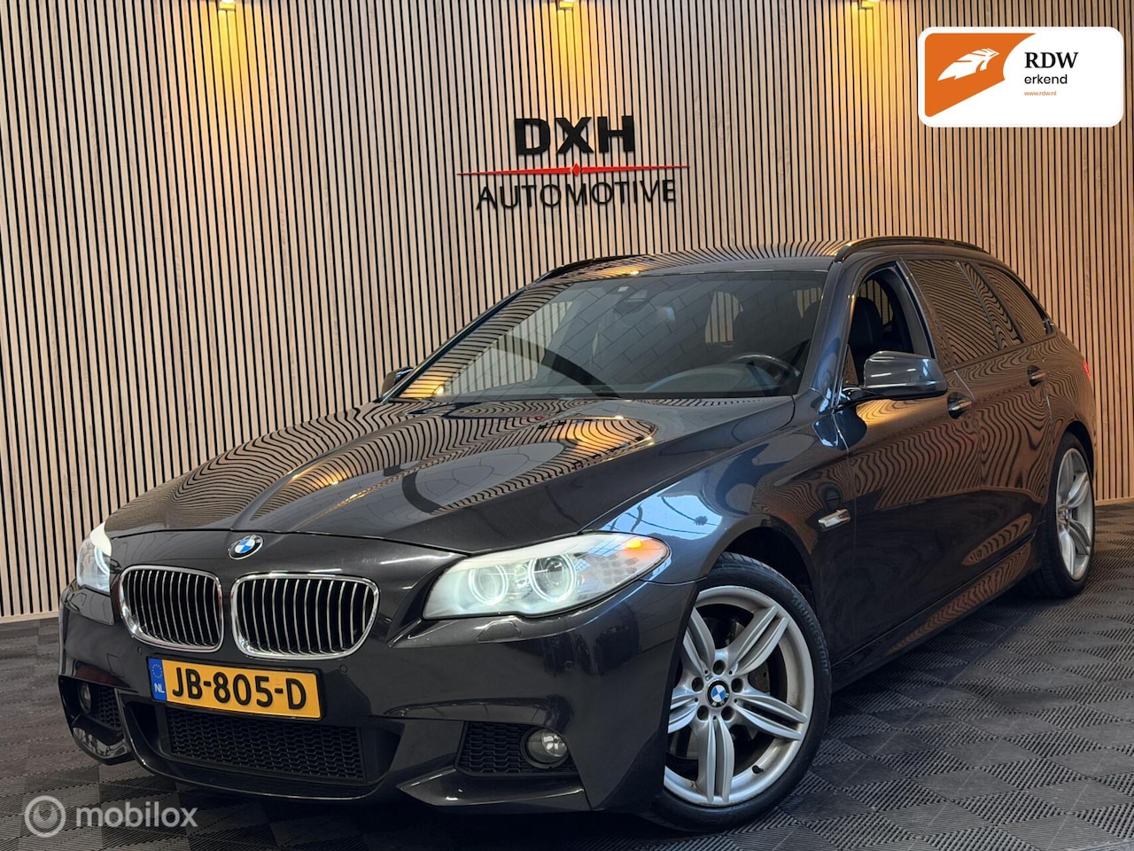 BMW 5-serie Touring - 535xi M-Sport 306pk LEDER MEMORY XENON - AutoWereld.nl