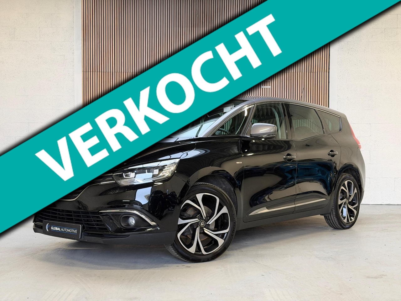 Renault Grand Scénic - 1.3 TCe Bose 7 PERSOONS - AUTOMAAT - TREKHAAK - 20'' - AutoWereld.nl