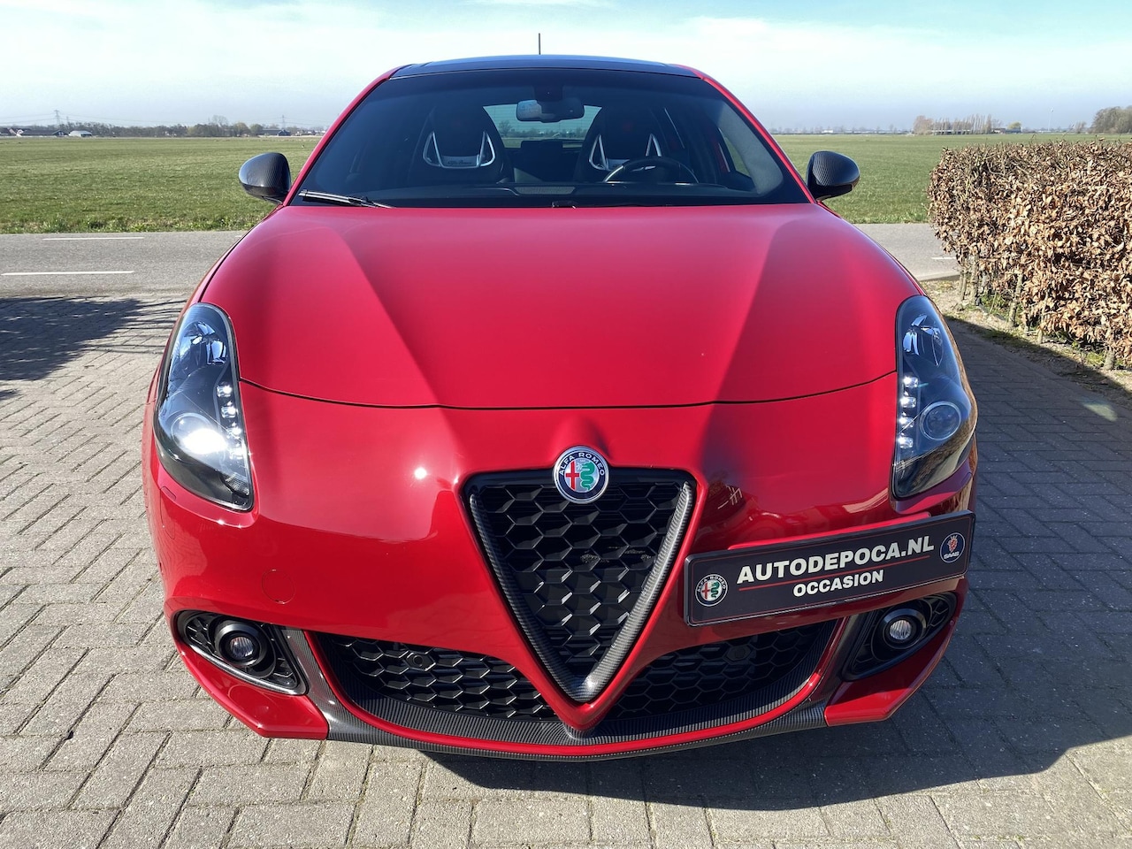 Alfa Romeo Giulietta - 1.750 Turbo Veloce Rosso Alfa en natuurlijk in topstaat!! - AutoWereld.nl
