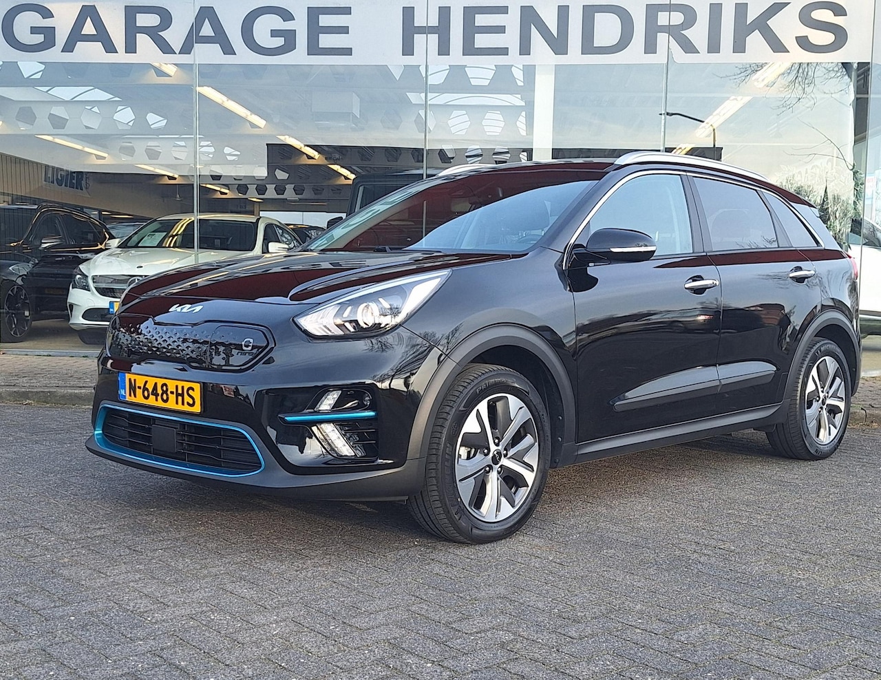 Kia e-Niro - Edition 64 kWh Edition | SOH: 96,6% | Trekhaak | Climate | Camera | Navi | Leder Stof | - AutoWereld.nl