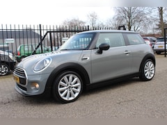 MINI One - 1.5 First Salt, Navigatie