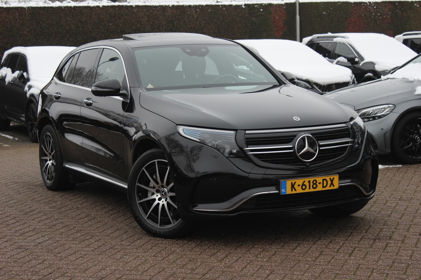 Mercedes-Benz EQC - 400 4MATIC Business Solution AMG 80 kWh / Schuifdak / Camera / Head-up / Burmester / Memor - AutoWereld.nl