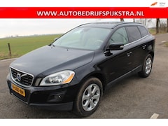 Volvo XC60 - 2.4 D5 // AWD / GRIJS KENTEKEN //