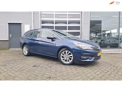 Opel Astra Sports Tourer - 1.2 Business Edition/Navigatie/Camera/Cruise/Stoelverw/Sportstoelen/Enz