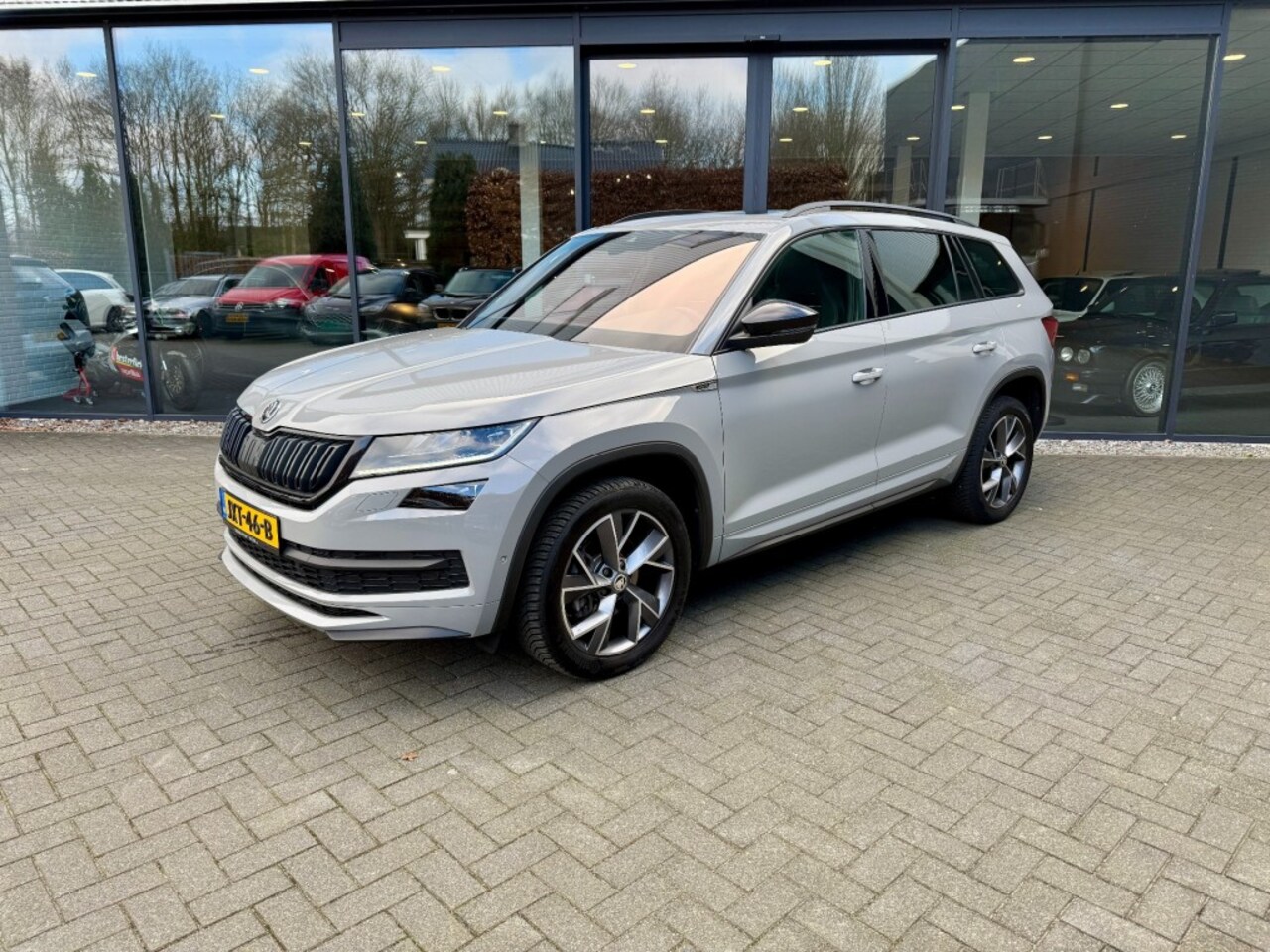 Skoda Kodiaq - 1.5 TSI SportLine 7-pers,Pano,Leer/Alcant,LED,Memory,Trekhk,Stoelverw,BLIS, - AutoWereld.nl