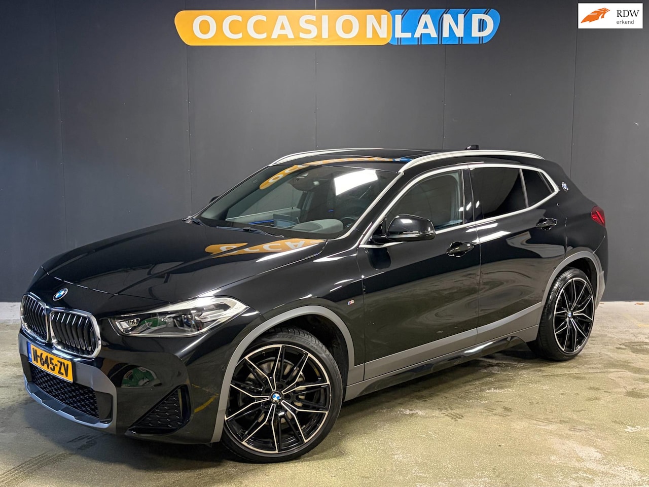 BMW X2 - SDrive20i High Executive AUT|M-PAKKET|PANO|HUD|CAM|NAVI| - AutoWereld.nl