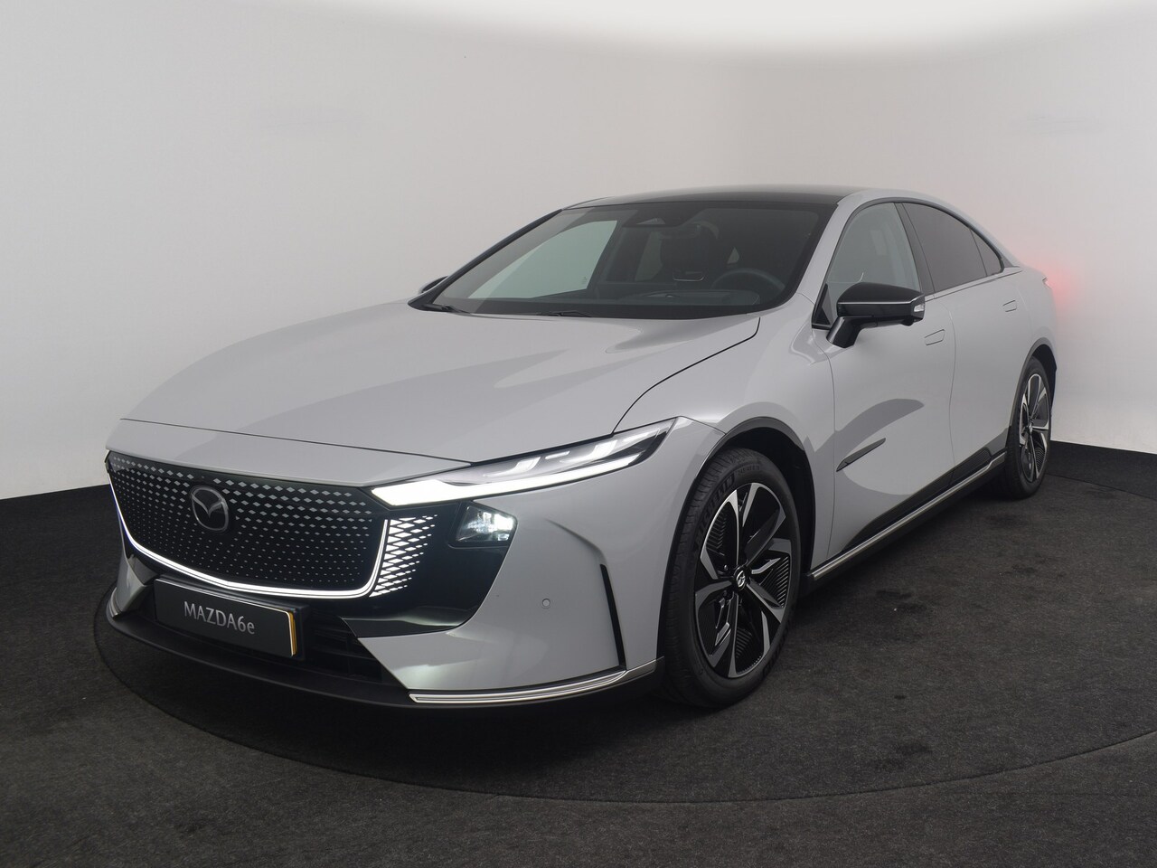 Mazda 6e - 68,8 kWh Takumi | 360° View Monitor | Alarmsysteem | Lane Keep Assist (LKA) - AutoWereld.nl