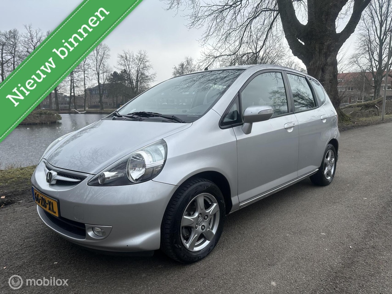 Honda Jazz - 1.4 LS Clima Weinig KM!! Nieuwe APK - AutoWereld.nl