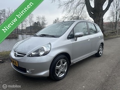 Honda Jazz - 1.4 LS Clima Weinig KM Nieuwe APK