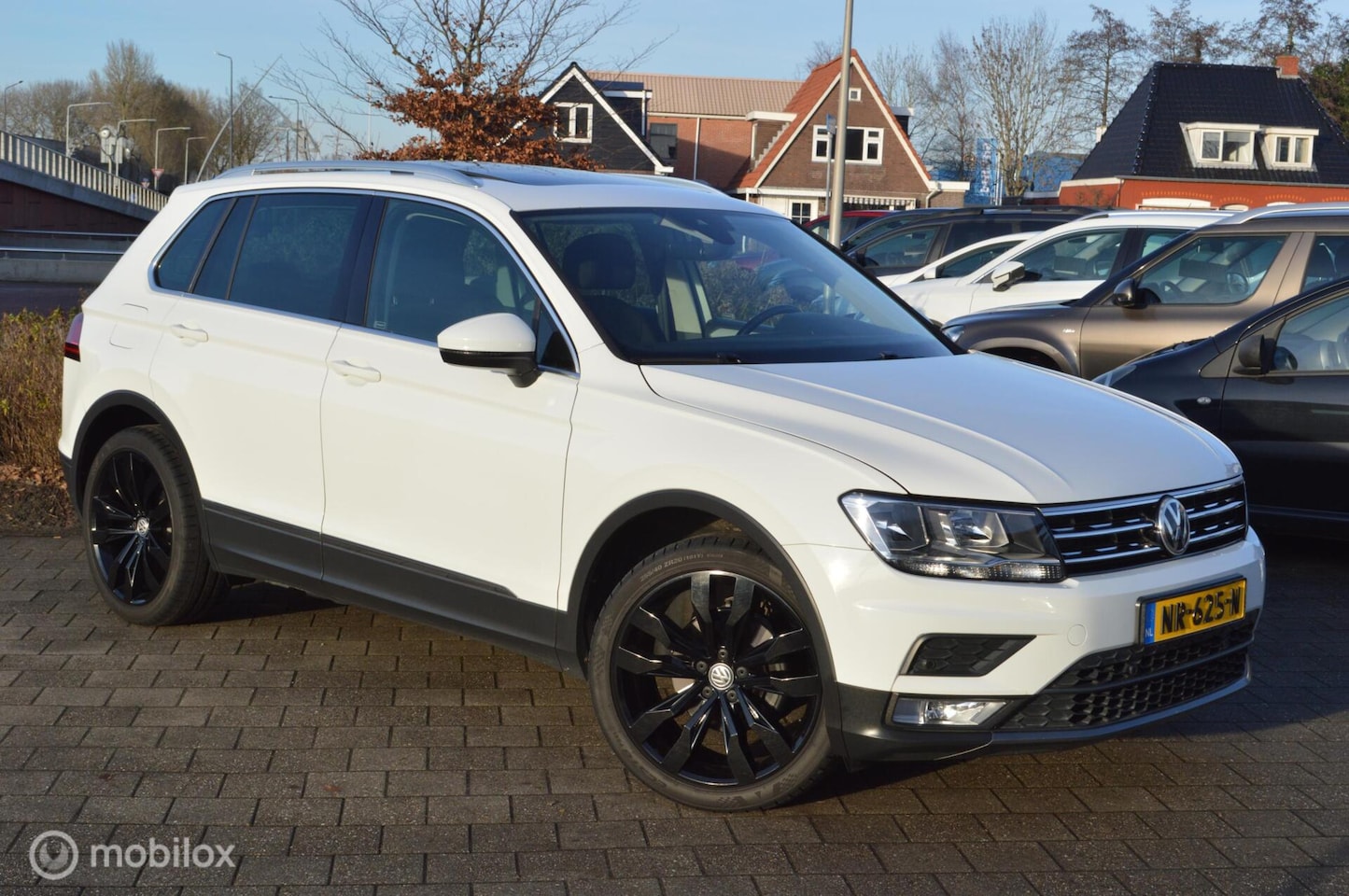 Volkswagen Tiguan - 1.4 TSI Comfortline Business 1.4 TSI Comfortline Business - AutoWereld.nl