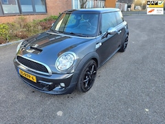 MINI Cooper S - 1.6 10 Years II airco navi leer automaat nap