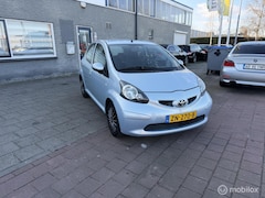 Toyota Aygo - 1.0-12V +