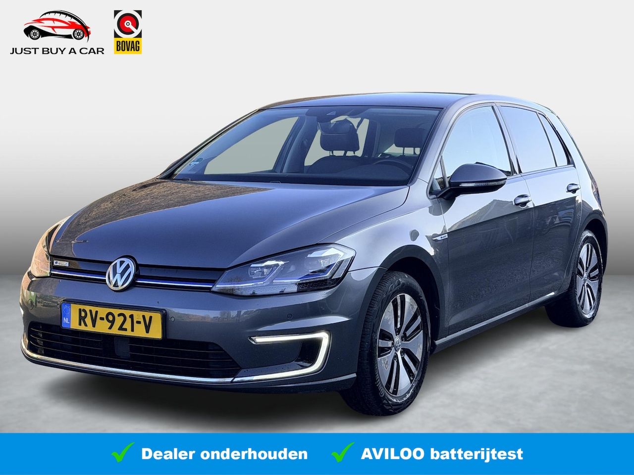 Volkswagen e-Golf - e-Golf SoH 90% / Winter Pakket / Warmtepomp / 3 Fase / Leder-Pakket / 1e Eigenaar / Dealer - AutoWereld.nl