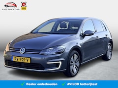 Volkswagen e-Golf - e-Golf SoH 90% / Winter Pakket / Warmtepomp / 3 Fase / Leder-Pakket / 1e Eigenaar / Dealer