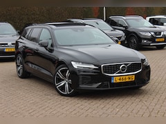 Volvo V60 - 2.0 T6 Twin Engine AWD R-Design / SOH 86, 7% / Panoramadak / Camera / Leder / 19'' / Stuur