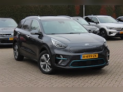 Kia e-Niro - ExecutiveLine 64 kWh / SoH 91% / Warmtepomp / Trekhaak / Camera / Leder / Keyless / Stoelv