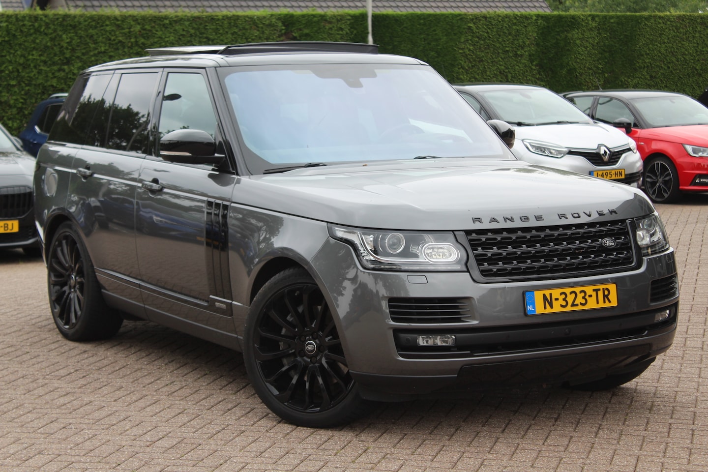 Land Rover Range Rover - 3.0 SDV6 Hybrid Autobiography / Trekhaak / Panoramadak / Head-up / 22'' / Leder / Keyless - AutoWereld.nl