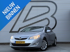 Opel Astra - 1.6 Cosmo 2e Eigenaar|Navi|Trekhaak|Clima|Cruise|PDC V+A|N.A.P|Nieuwe APK bij Aflevering
