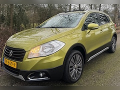Suzuki SX4 S-Cross - 1.6 Exclusive 2013 PANO CLIMA TREKHAAK KEYLESS