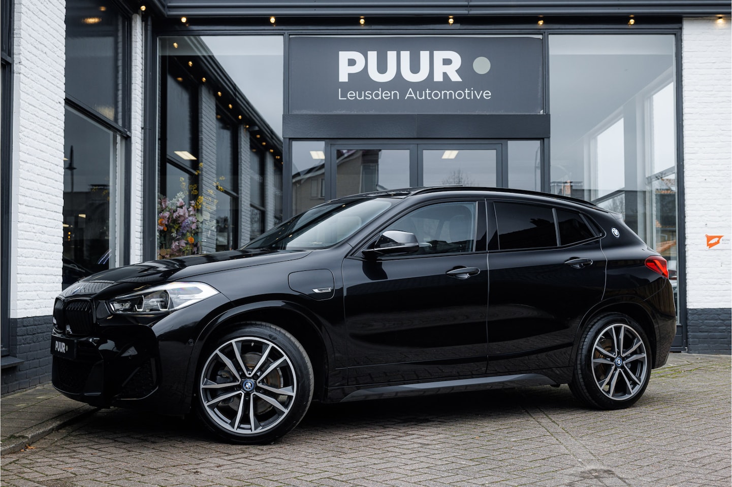 BMW X2 - xDrive25e M Sport High Executive Pano - Harman Kardon - Elektr. Stoelen - Head Up - AutoWereld.nl