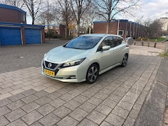 Nissan LEAF - 2.ZERO EDITION 40 kWh 1-eigenaar Cruise Camera