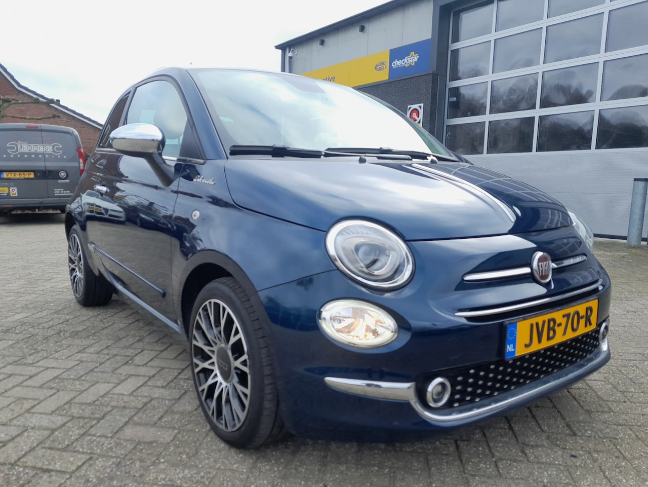 Fiat 500 - 1.0 Hybrid - Dolcevita - Elec schuifdak - Cruise control - PDC - AutoWereld.nl