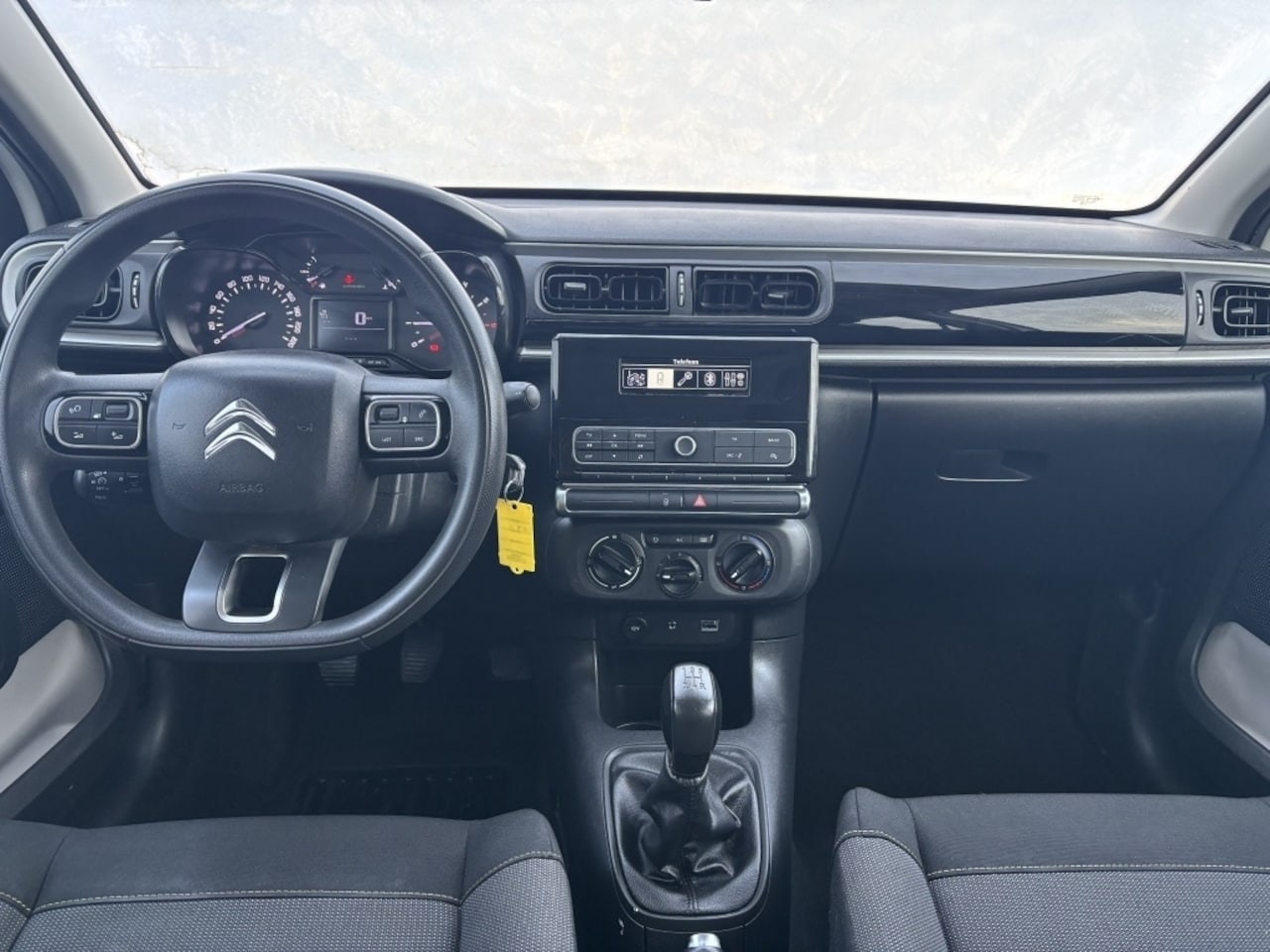Citroën C3 - 1.2 SHINE WIT 158DKM (2017) - AutoWereld.nl