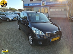 Hyundai i10 - 1.1 Active Cool AIRCO/RADIO CD/CENTR.VERGR/ELEC.RAMEN VOOR