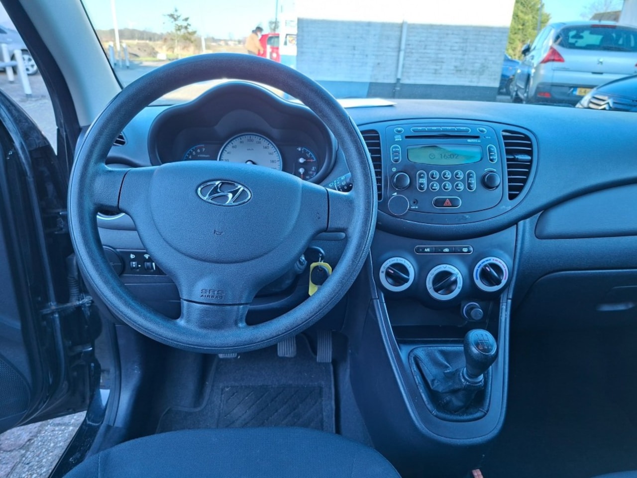 Hyundai i10 - 1.1 Active Cool AIRCO/RADIO CD/CENTR.VERGR/ELEC.RAMEN VOOR