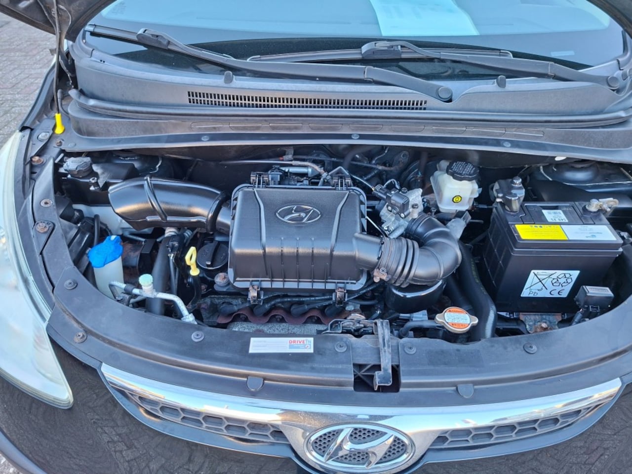 Hyundai i10 - 1.1 Active Cool AIRCO/RADIO CD/CENTR.VERGR/ELEC.RAMEN VOOR