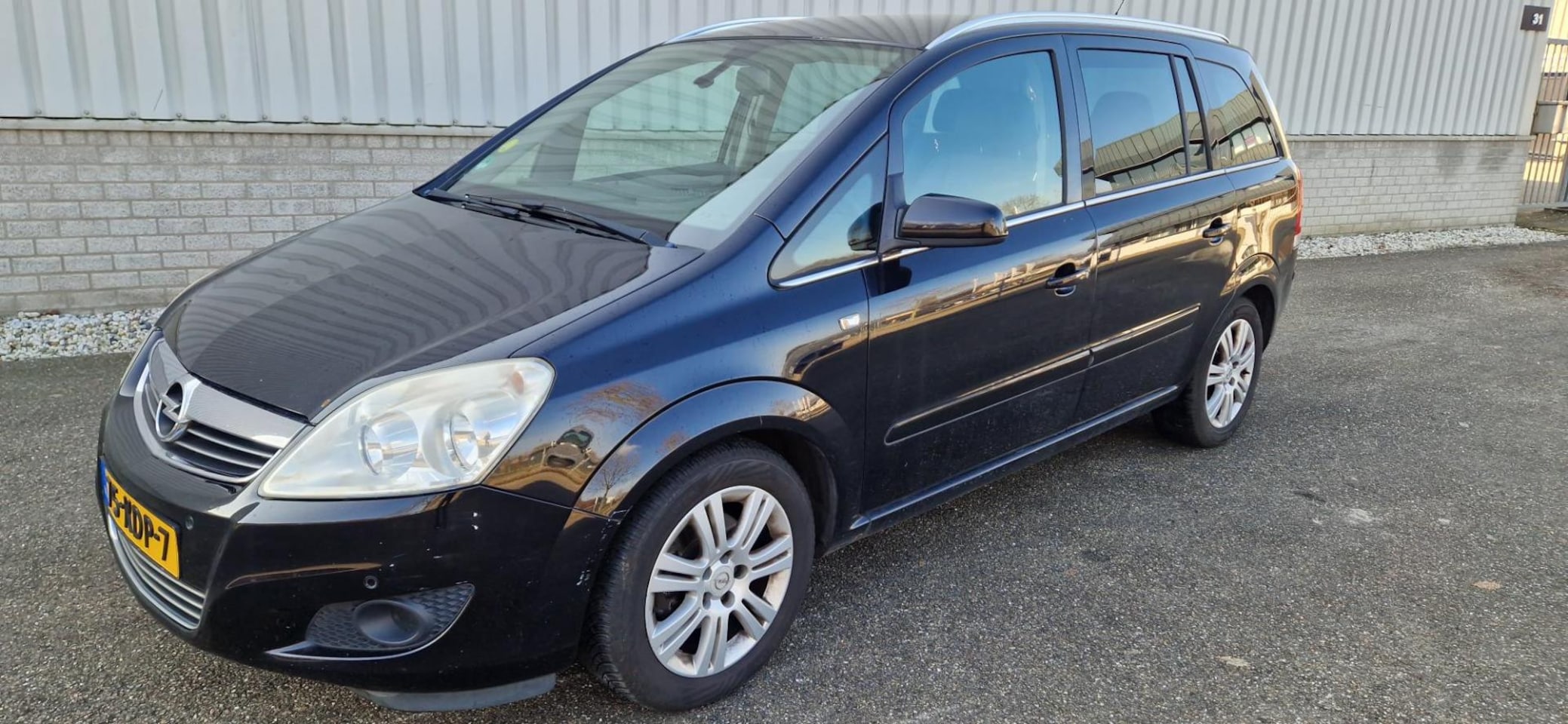 OPEL ZAFIRA