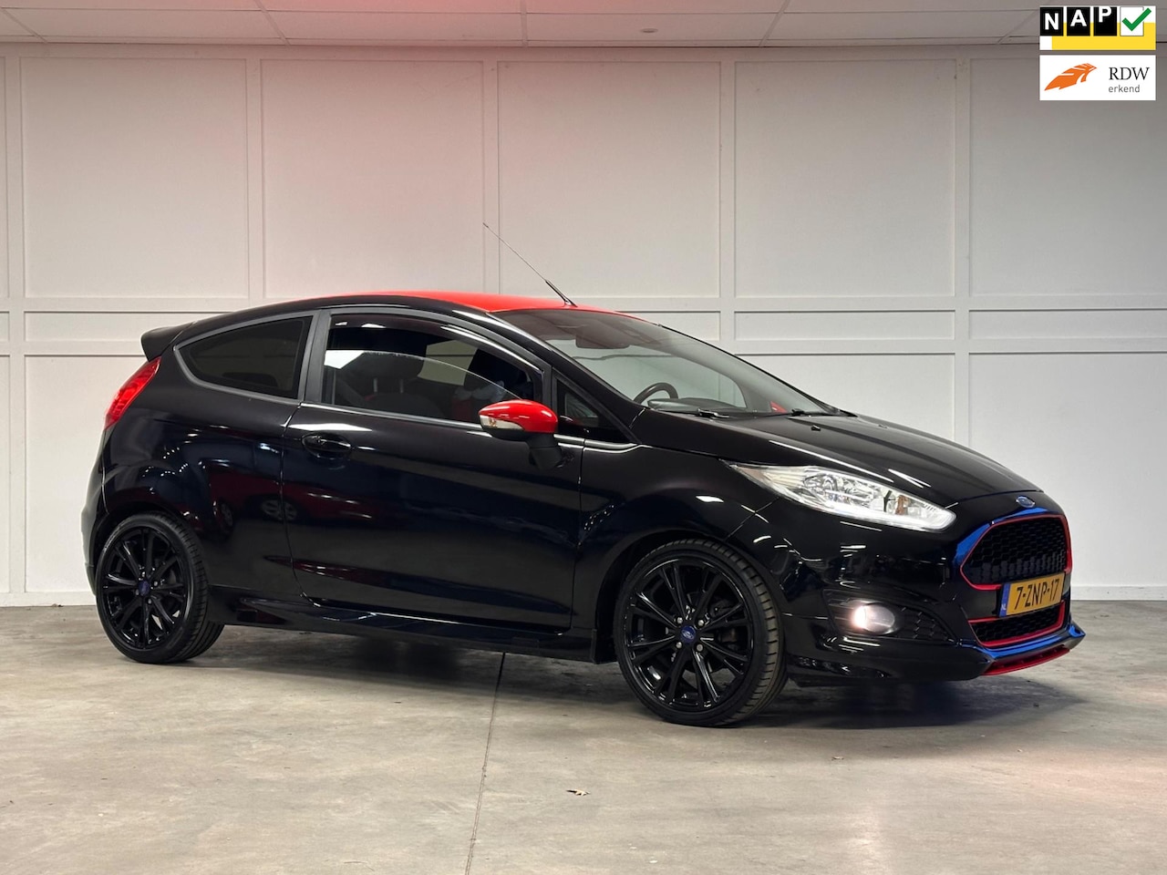 Ford Fiesta - 140PK EcoBoost Red/Black Edition / 2015 / Navi / Cruise - AutoWereld.nl