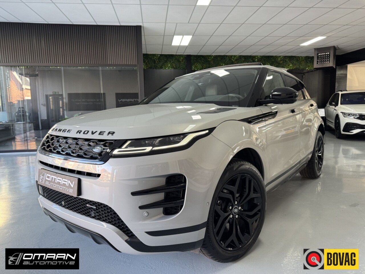 Land Rover Range Rover Evoque - 1.5 P300e AWD R-Dynamic Pano BTW - AutoWereld.nl