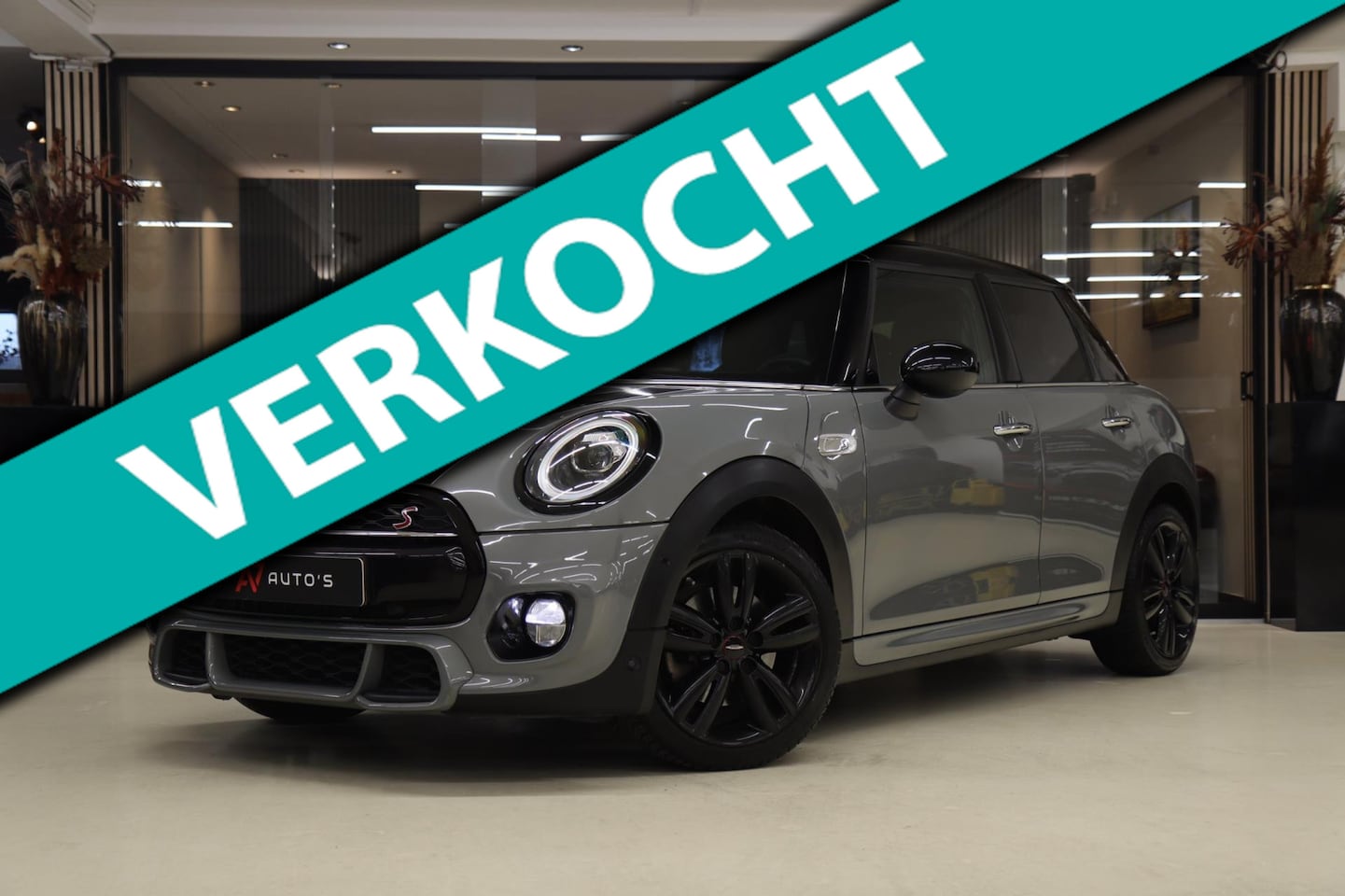 MINI John Cooper Works - Mini 2.0 S JCW uitgevoerd/NAP/PANO/HUD/H-K/CARPLAY/STOELVER/VOL - AutoWereld.nl