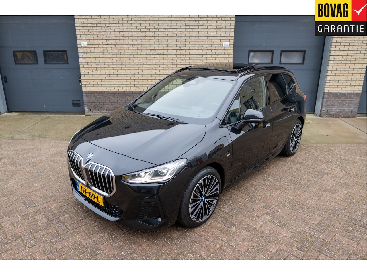 BMW 2-serie Active Tourer - 225e xDrive M Sport, Panodak, Leder int. Automaat - AutoWereld.nl
