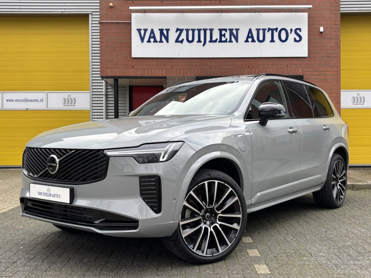 Volvo XC90 - T8 AWD Facelift Dark FOUR-C Panorama 22" 360 - AutoWereld.nl
