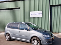 Volkswagen Touran - 1.4 TSI Highline AUTOMAAT - GOED ONDERHOUDEN - NETTE STAAT