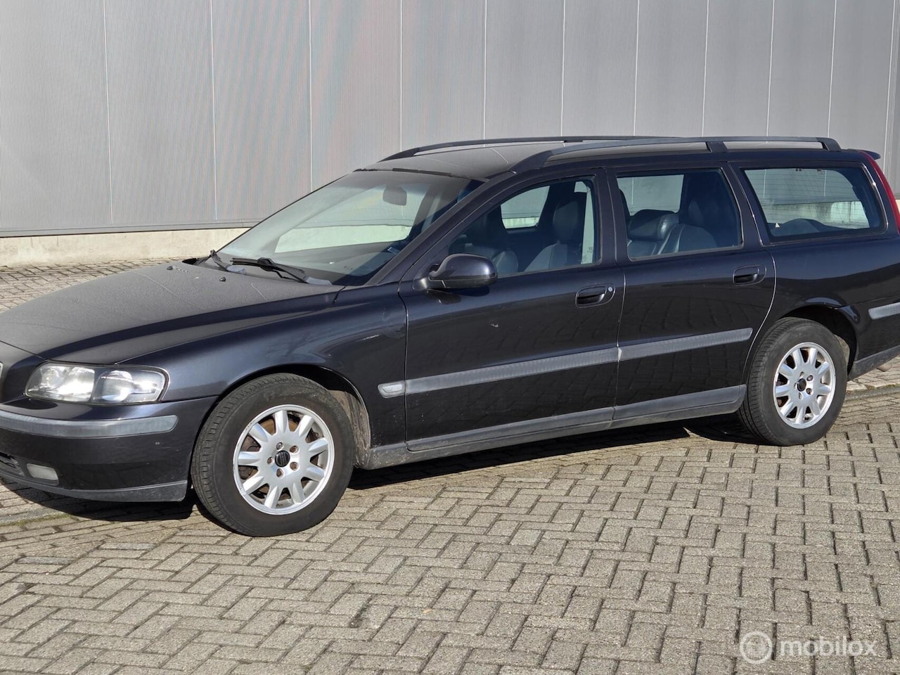 Volvo V70 - 2.4 Benzine - AutoWereld.nl