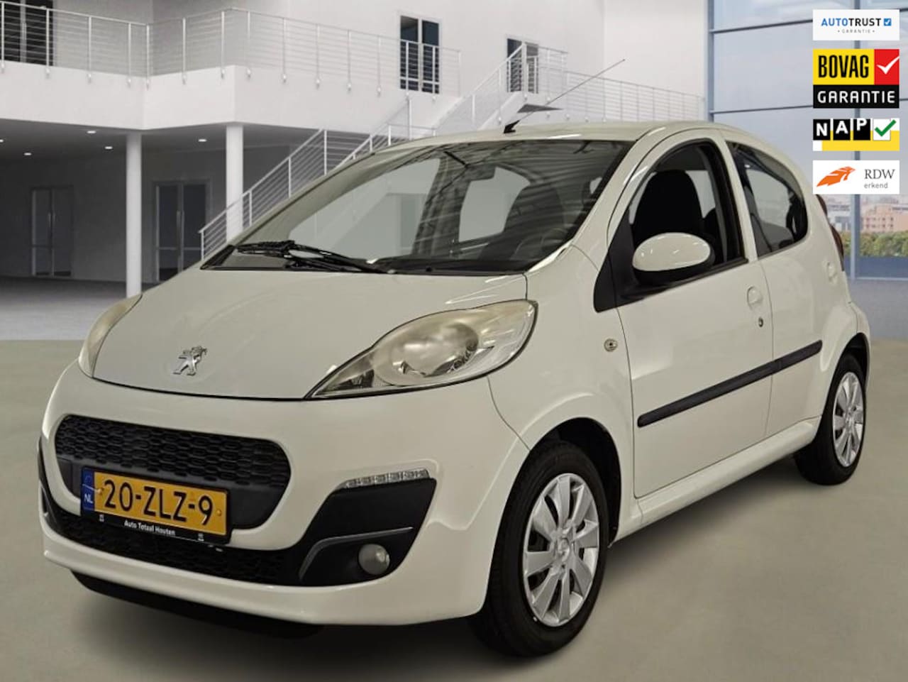 Peugeot 107 - 1.0 Active 1e Eig. 67.100 km +NAP NL-auto - AutoWereld.nl