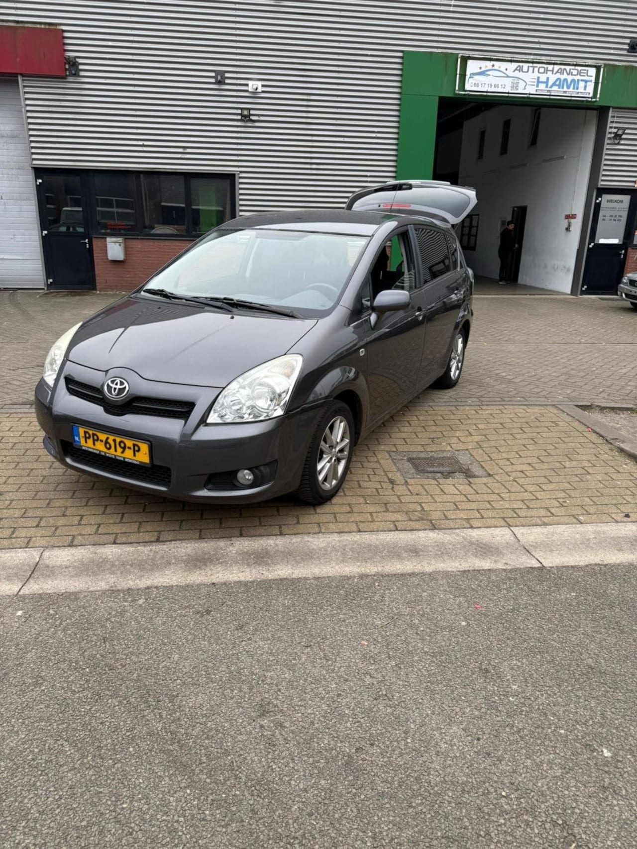 Toyota Verso - 1.8 VVT-i Terra 7p. 1.8 VVT-i Terra 7p. - AutoWereld.nl