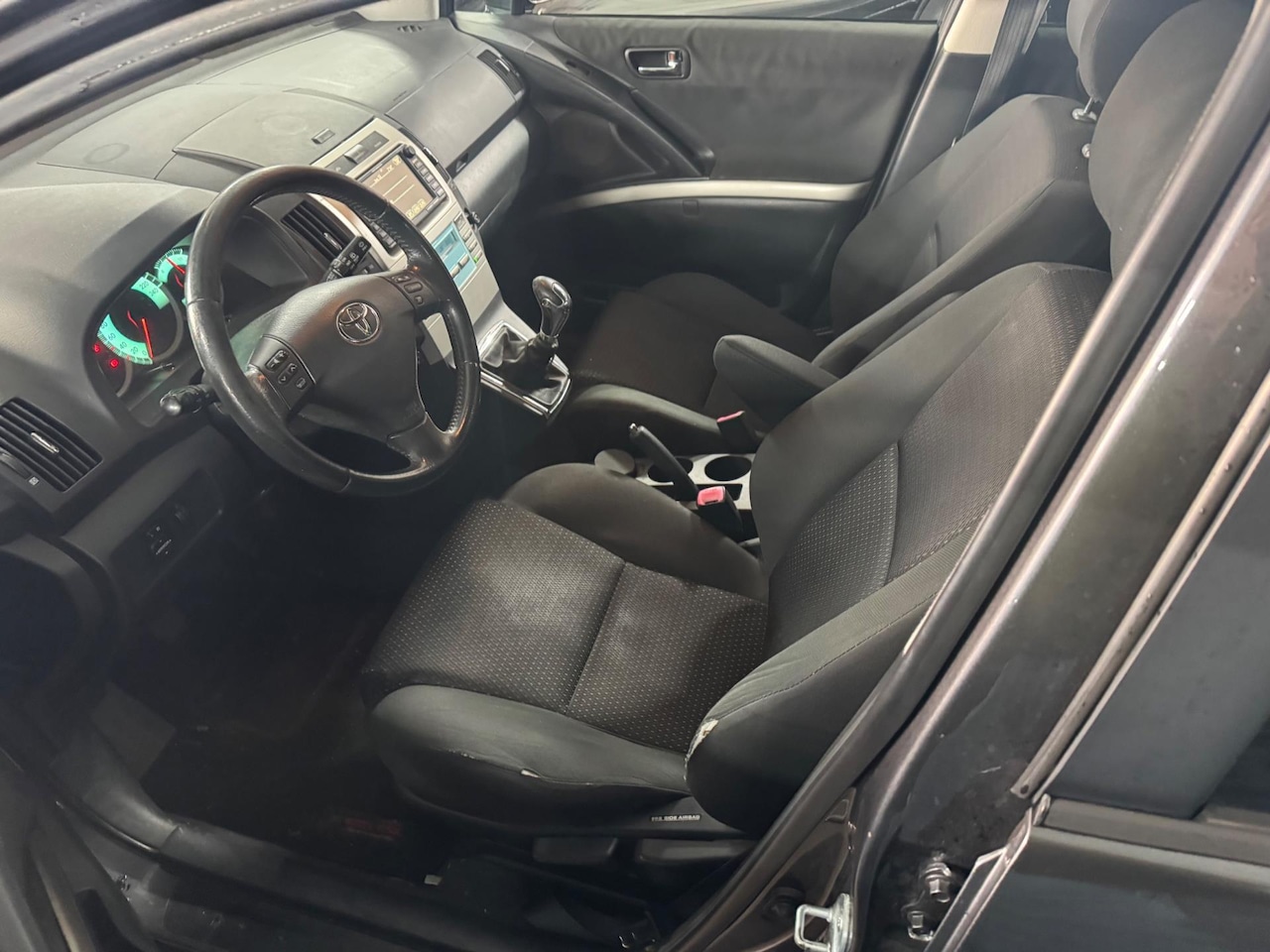 Toyota Verso - 1.8 VVT-i Terra 7p. 1.8 VVT-i Terra 7p. - AutoWereld.nl