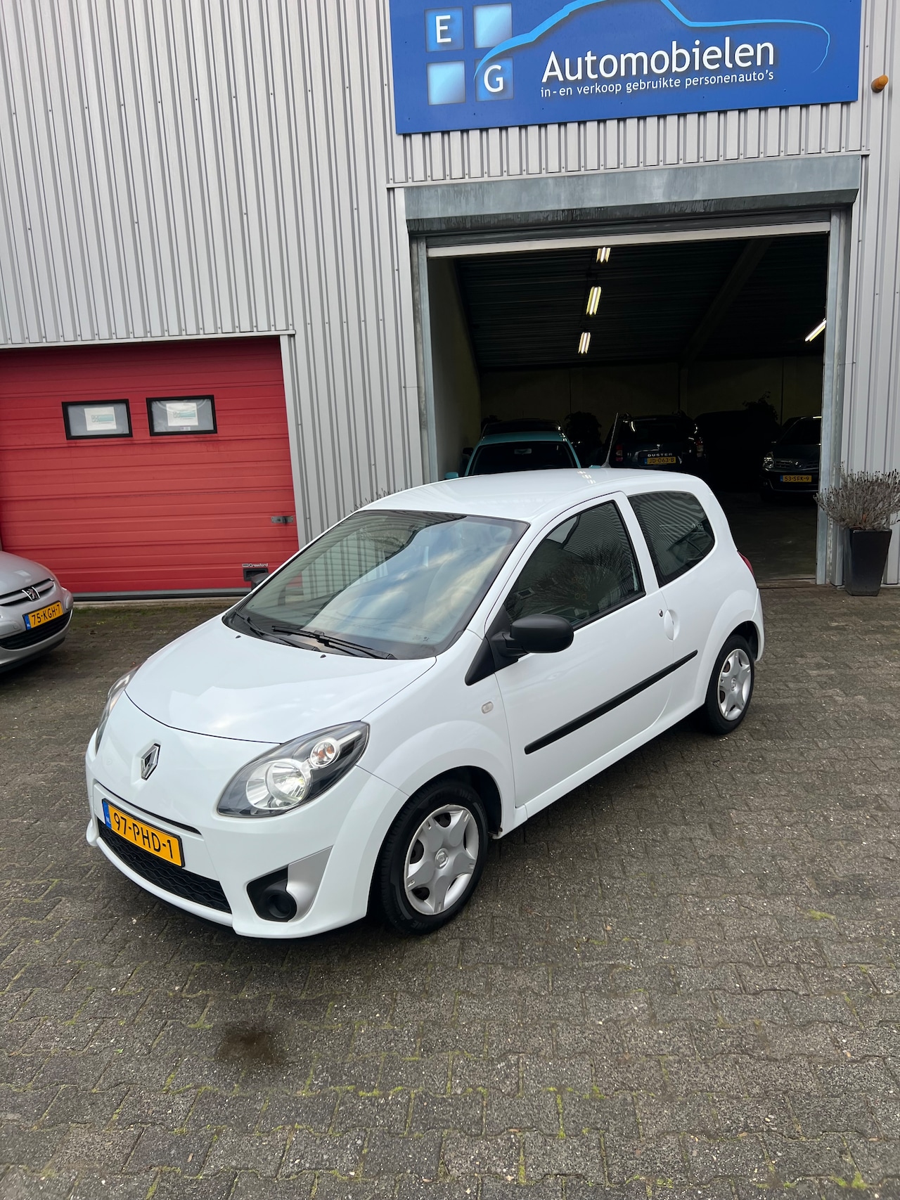 Renault Twingo - 1.2-16V Authentique - AutoWereld.nl