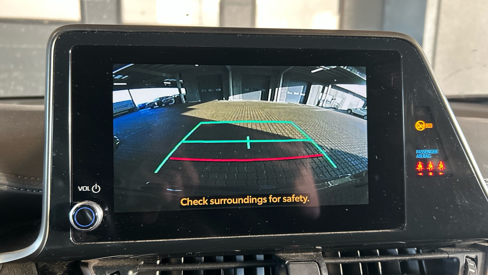 Toyota C-HR - 1.8 Hybrid Active automaat 1 jaar garantie - AutoWereld.nl