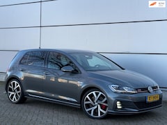 Volkswagen Golf - 2.0 TSI GTI Performance Virtual |Camera |Sfeer |CarPlay |Stoelverw |Nap |Boekjes