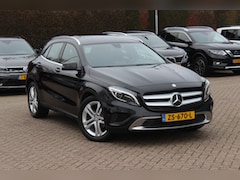Mercedes-Benz GLA-Klasse - 200 Prestige / Trekhaak / Navigatie / Parkeerhulp V+A / 18'' / Half leder / Elektr. bestuu