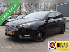 Ford Focus Wagon - 1.0 Titanium NAVI, CRUISECONTROL, STOELVERWARM