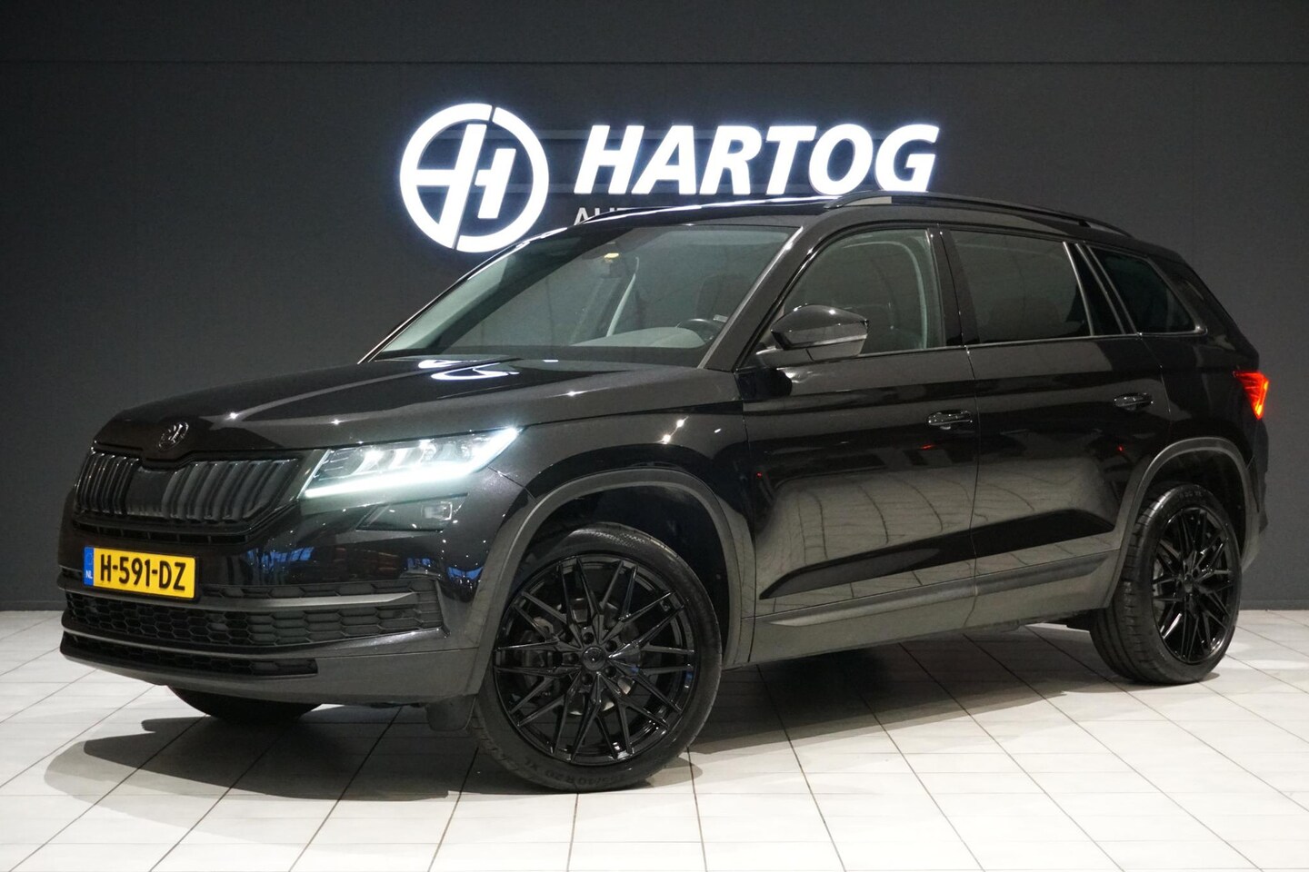Skoda Kodiaq - 1.5 TSI Black Edition 7p. + DEALER ONDERHOUDEN / PANO / DODEHOEK DETECTIE - AutoWereld.nl